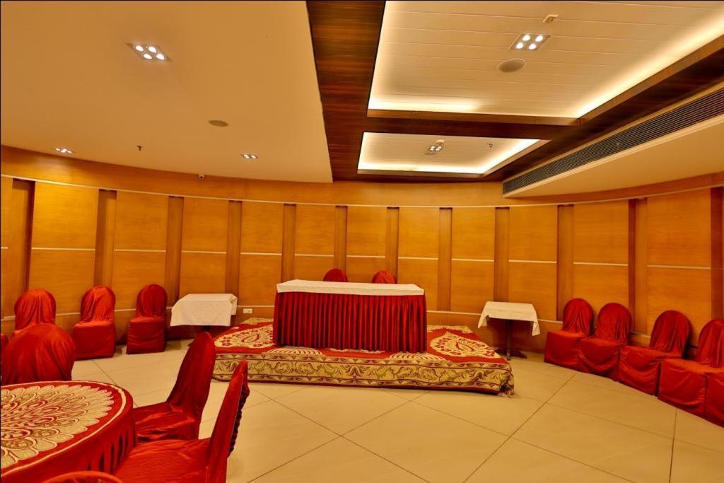 Hotel The Amaris Rishīkesh Exterior foto